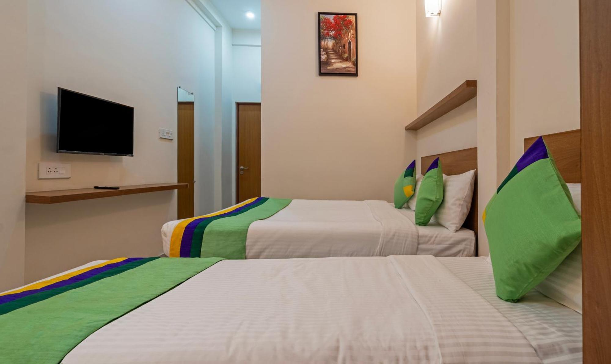 Itsy Hotels Avani Stays, Vyttila, Kochi Exterior foto